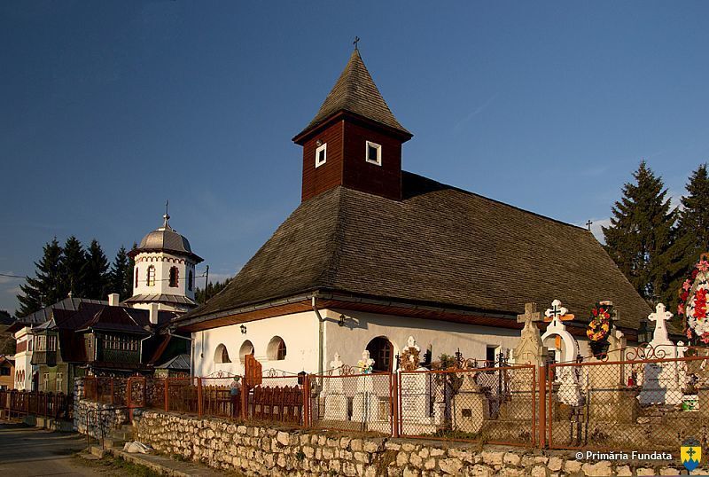 Old Orthodox Wooden Church - Fundata
